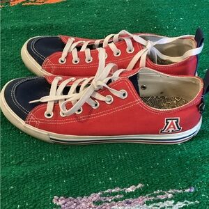 Arizona Wildcats SKICKS Low Top Shoes-SZ 9M